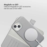 Selencia Olyn Uitneembare Bookcase met MagSafe Apple iPhone 15 - Grijs