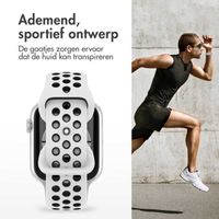 imoshion Sport⁺ bandje Apple Watch Series 1 t/m 10 / SE / Ultra (2) (44/45/46/49 mm) - Maat M/L - Pure Platinum & Black