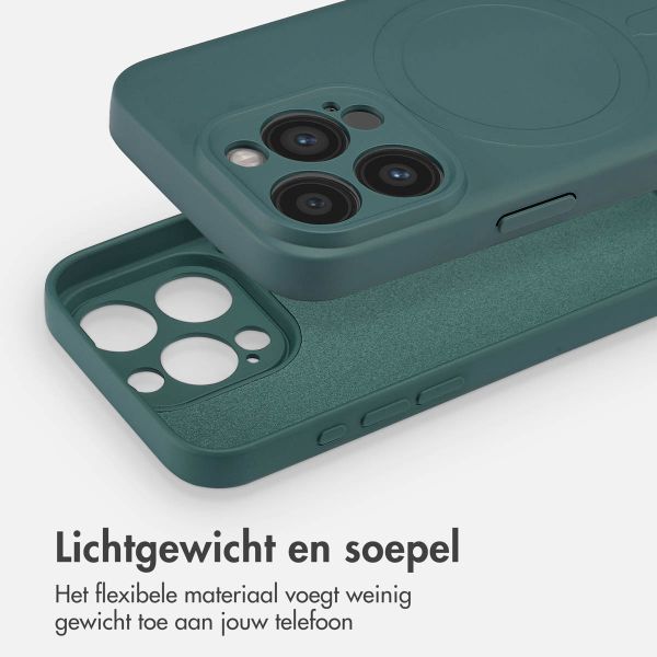 imoshion Color Backcover met MagSafe iPhone 15 Pro - Donkergroen