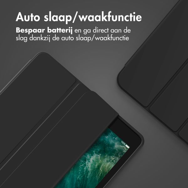 Accezz Smart Silicone Bookcase Apple iPad 9 (2021) 10.2 inch / iPad 8 (2020) 10.2 inch / iPad 7 (2019) 10.2 inch - Zwart