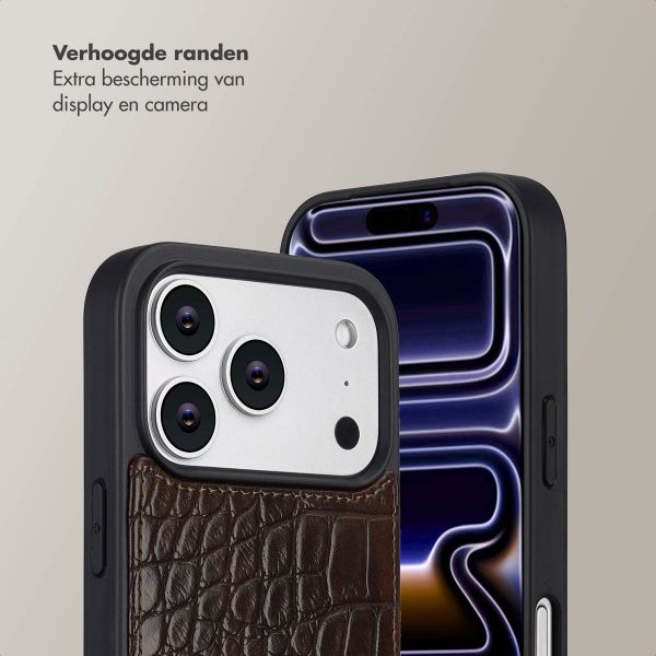 Selencia Nova Croco Telefoonhoes met Koord en Pashouder Apple iPhone 17 Pro - Choco Brown