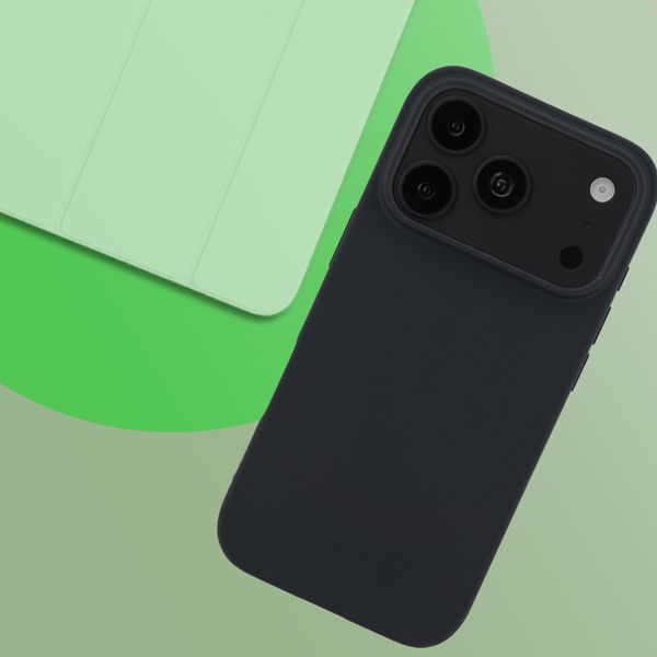 imoshion Color Backcover Apple iPhone 18 Pro / 17 Pro - Zwart