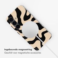 Selencia Vivid Backcover met MagSafe Samsung Galaxy S24 - Art Wave Black