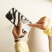 Selencia Nova Telefoonhoes met Koord en Pashouder Samsung Galaxy S24 / S25 - Zazzy Zebra