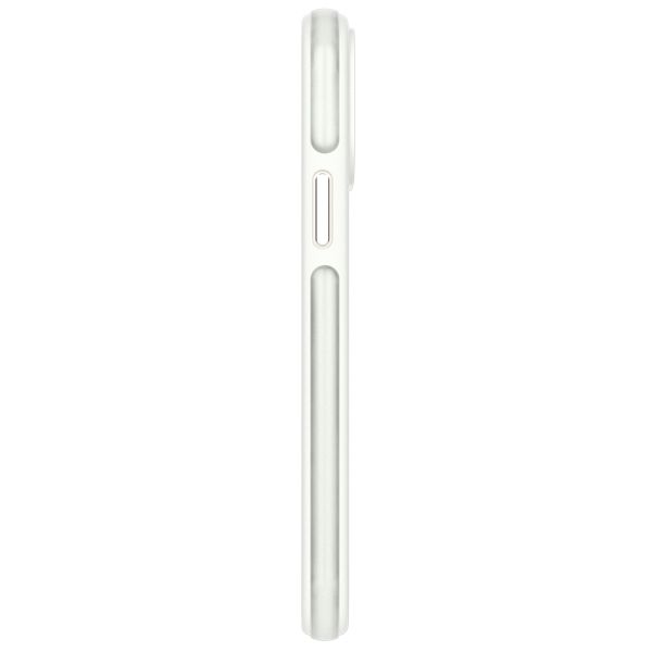 iDeal of Sweden Bumper Case MagSafe iPhone 16 - Cloudy White