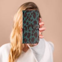 imoshion Design Softcase Bookcase Galaxy S21 FE - Green Leopard