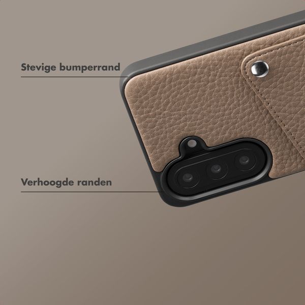 Selencia Riva Backcover met Pashouder Samsung Galaxy A57 (5G) - Mocha Brown