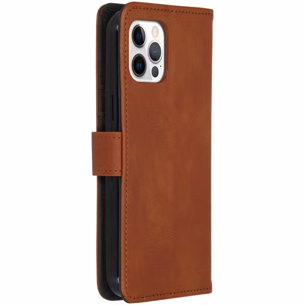 imoshion Luxe Bookcase Apple iPhone 12 (Pro) - Bruin
