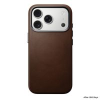 Nomad Traditional Leather Backcover met MagSafe Apple iPhone 17 Pro - Bruin