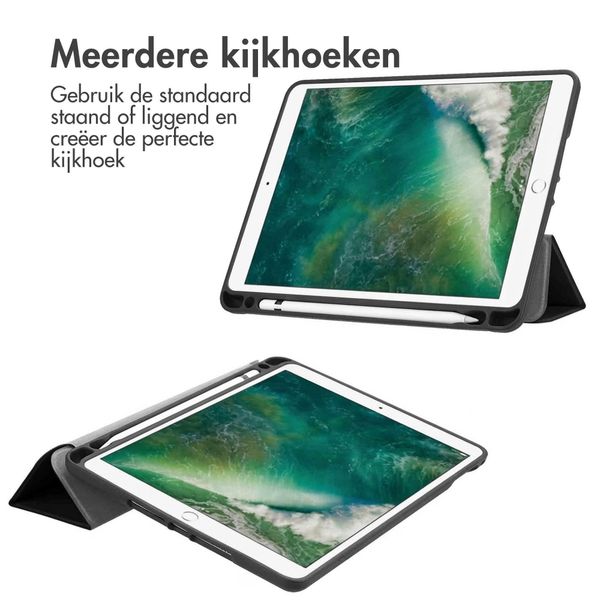 imoshion Trifold Bookcase Apple iPad 6 (2018) 9.7 inch / iPad 5 (2017) 9.7 inch / Air 2 (2014)/Air 1 (2013) - Zwart