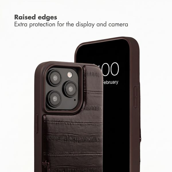 Selencia Nova Real Leather Back Cover with Card Holder Apple iPhone 15 Pro - Dark Chocolate