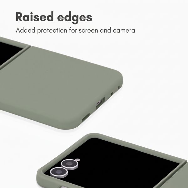 Accezz Liquid Silicone Case Samsung Galaxy Z Flip 8 - Cooper Green