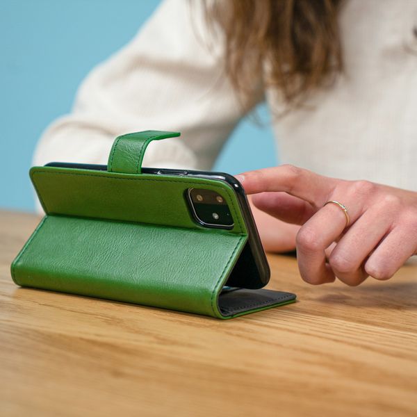 imoshion Luxe Bookcase iPhone 12 (Pro) - Groen