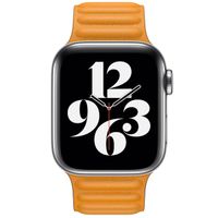 Apple Leather Link Apple Watch Series 1-9 / SE - 38/40/41 mm / Series 10 - 42 mm - Maat M/L - California Poppy