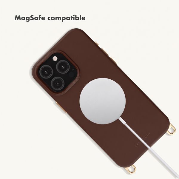 Selencia Rivièra MagSafe Back Cover with detachable hooks Apple iPhone 15 Pro Max - Choco Brown
