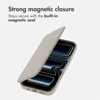 imoshion Transparent Bookcase with MagSafe Apple iPhone 17 Pro - Beige