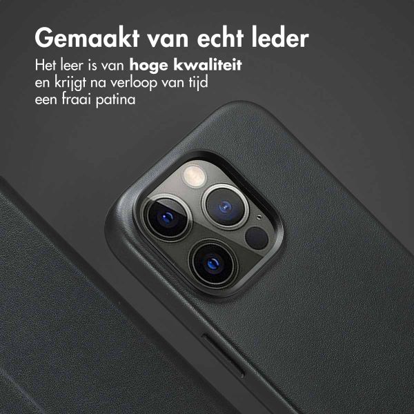 Accezz Leather Bookcase 2-in-1 met MagSafe Apple iPhone 15 Pro - Onyx Black