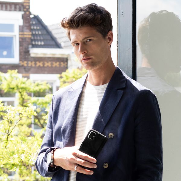 Selencia Echt Leren Bookcase Huawei P20 - Zwart
