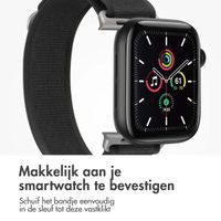 imoshion Nylon Trail bandje Apple Watch Series 1 t/m 9 / SE (38/40/41 mm) | Series 10 (42 mm) - Pure Black