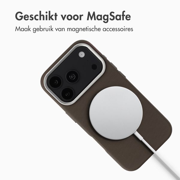 Accezz Mesh Backcover met MagSafe Apple iPhone 17 Pro - Bruin