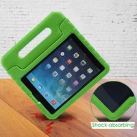 imoshion Kidsproof Backcover met handvat Apple iPad 6 (2018) 9.7 inch / iPad 5 (2017) 9.7 inch - Groen