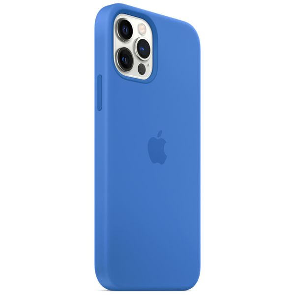 Apple Silicone Backcover MagSafe Apple iPhone 12 (Pro) - Capri Blue