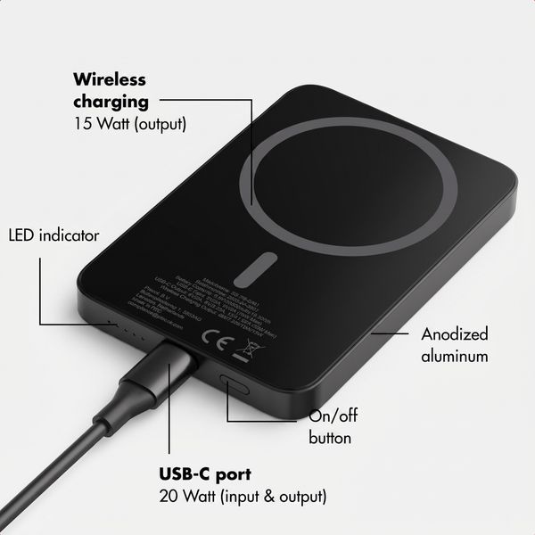 Selencia Vivid Powerbank 5,000 mAh - Wireless Powerbank - Compatible with MagSafe and Qi - Black / Vintage Peony