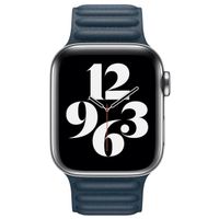 Apple Leather Link Apple Watch Series 1 t/m 9 / SE (38/40/41 mm) | Series 10 (42 mm) - Maat M/L - Baltic Blue