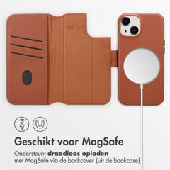 Accezz Leather Bookcase 2-in-1 met MagSafe Apple iPhone 14 - Sienna Brown