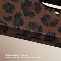 Selencia Sabi Back Cover Panther Print with MagSafe Apple iPhone 16 - Mocha Brown
