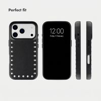 Selencia Studs Back Cover with MagSafe Apple iPhone 17 Pro - Velvet Black