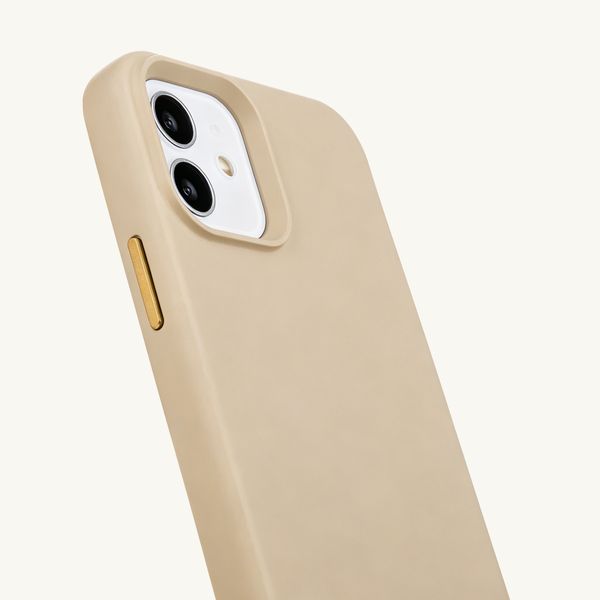 Selencia Rivièra MagSafe Backcover met afneembare haakjes iPhone 12 / 12 Pro - Milky Latte