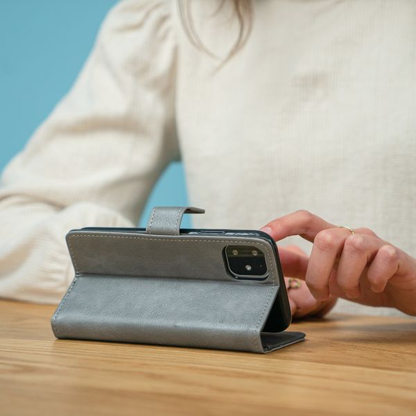 imoshion Luxe Bookcase iPhone Xr - Grijs