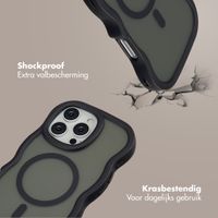 Selencia Wavy Backcover met MagSafe Apple iPhone 16 Pro Max - Zwart