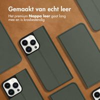 Accezz Premium Leather Slim Bookcase Apple iPhone 13 Pro - Groen