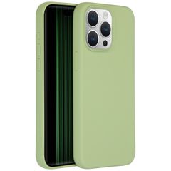 Accezz Liquid Silicone Backcover met MagSafe Apple iPhone 15 Pro Max - Groen