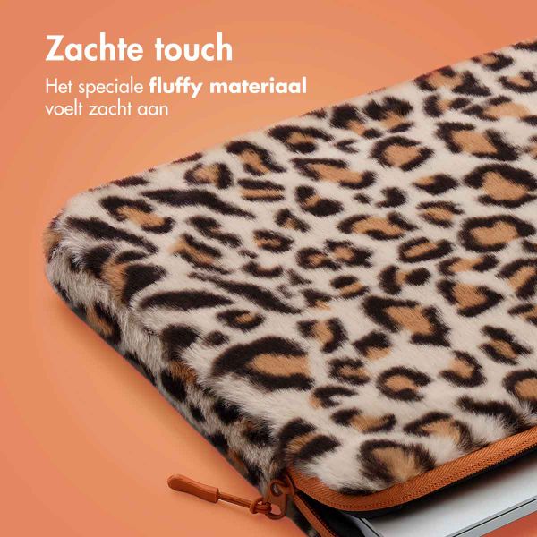 imoshion Fluffy Laptop hoes 13-14 inch - Laptopsleeve - Leopard Orange