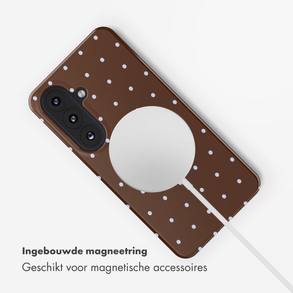 Selencia Vivid Backcover met MagSafe Samsung Galaxy S26 - Happy Dots Chocolate