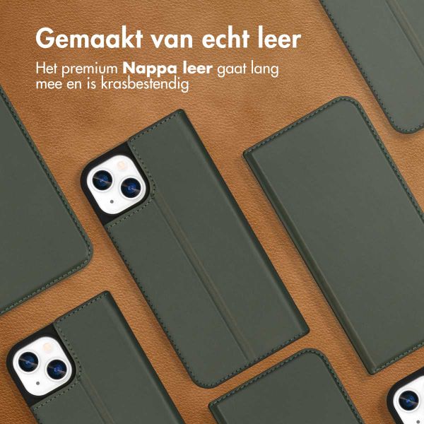 Accezz Premium Leather Slim Bookcase Apple iPhone 13 - Groen