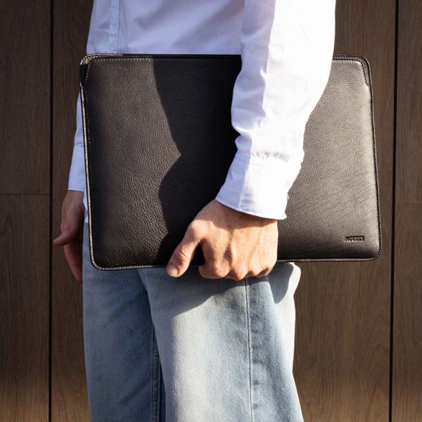 Accezz Leather Laptop hoes MacBook 15 inch - Laptopsleeve - Zwart