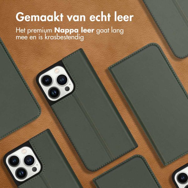 Accezz Premium Leather Slim Bookcase Apple iPhone 13 Pro - Groen