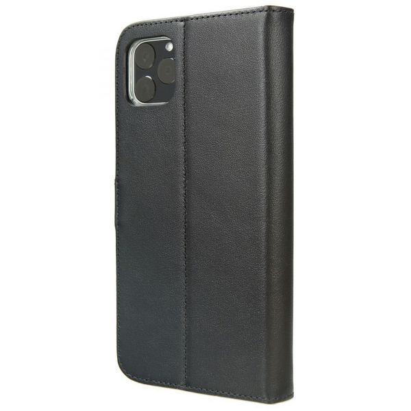 Valenta Leather Bookcase iPhone 11 Pro - Zwart