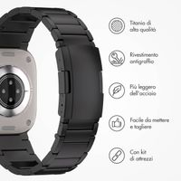 Accezz Mat Titanium bandje Apple Watch | 44/45/46/49 mm - Zwart