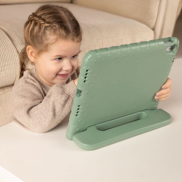 imoshion Kids-Proof Back Cover with Handle Apple iPad 11 (2025) 11 inch A16 / iPad 10 (2022) 10.9 inch - Olive Green