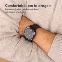 Accezz Mat Titanium bandje voor de Samsung Galaxy Watch Ultra (2024/2025) - Zwart