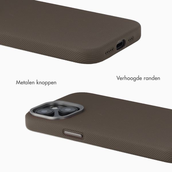 Accezz Mesh Backcover met MagSafe Apple iPhone 14 / 13 - Bruin