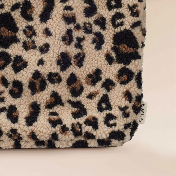 Selencia Zaya Tote Bag - Teddy Laptoptas 16 inch - Leopard
