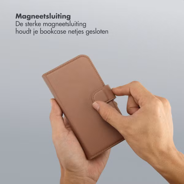 Selencia Olyn Uitneembare Bookcase met MagSafe Apple iPhone 15 - Bruin