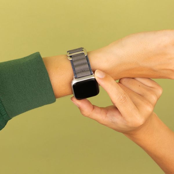 imoshion Nylon Alpine bandje Apple Watch Series 1 t/m 9 / SE (38/40/41 mm) | Series 10 / 11 (42 mm) - Blauw