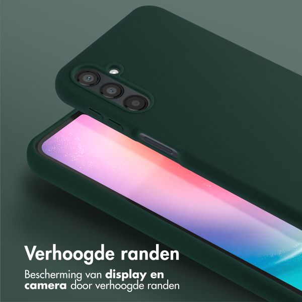 Selencia Siliconen hoesje met afneembaar koord Samsung Galaxy A25 (5G) - Donkergroen